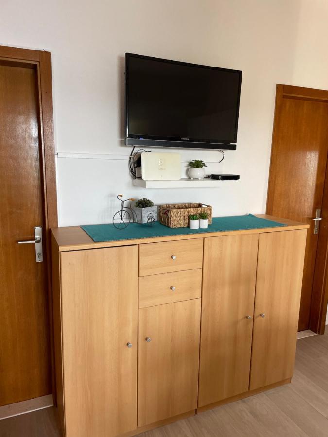 Apartman Emilija Vinišće Exterior foto